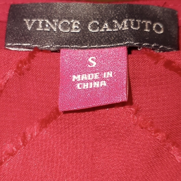 Vince Camuto Tropical Red Top - Picture 10 of 12